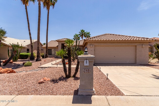 Building Photo - 9637 E Sundune Dr