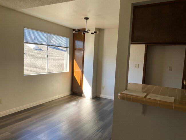 Foto del edificio - 584 W 17th St