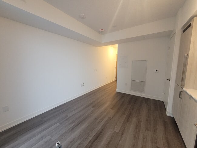 Building Photo - 138 Downes St
