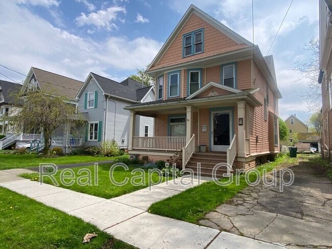 Building Photo - 97 Unger Ave