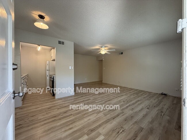 Building Photo - 5174 Connecticut Dr
