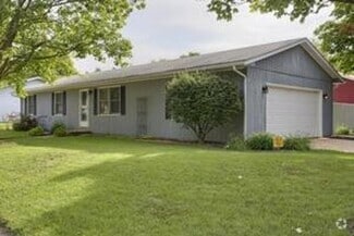 Building Photo - 1712 Stratford Dr
