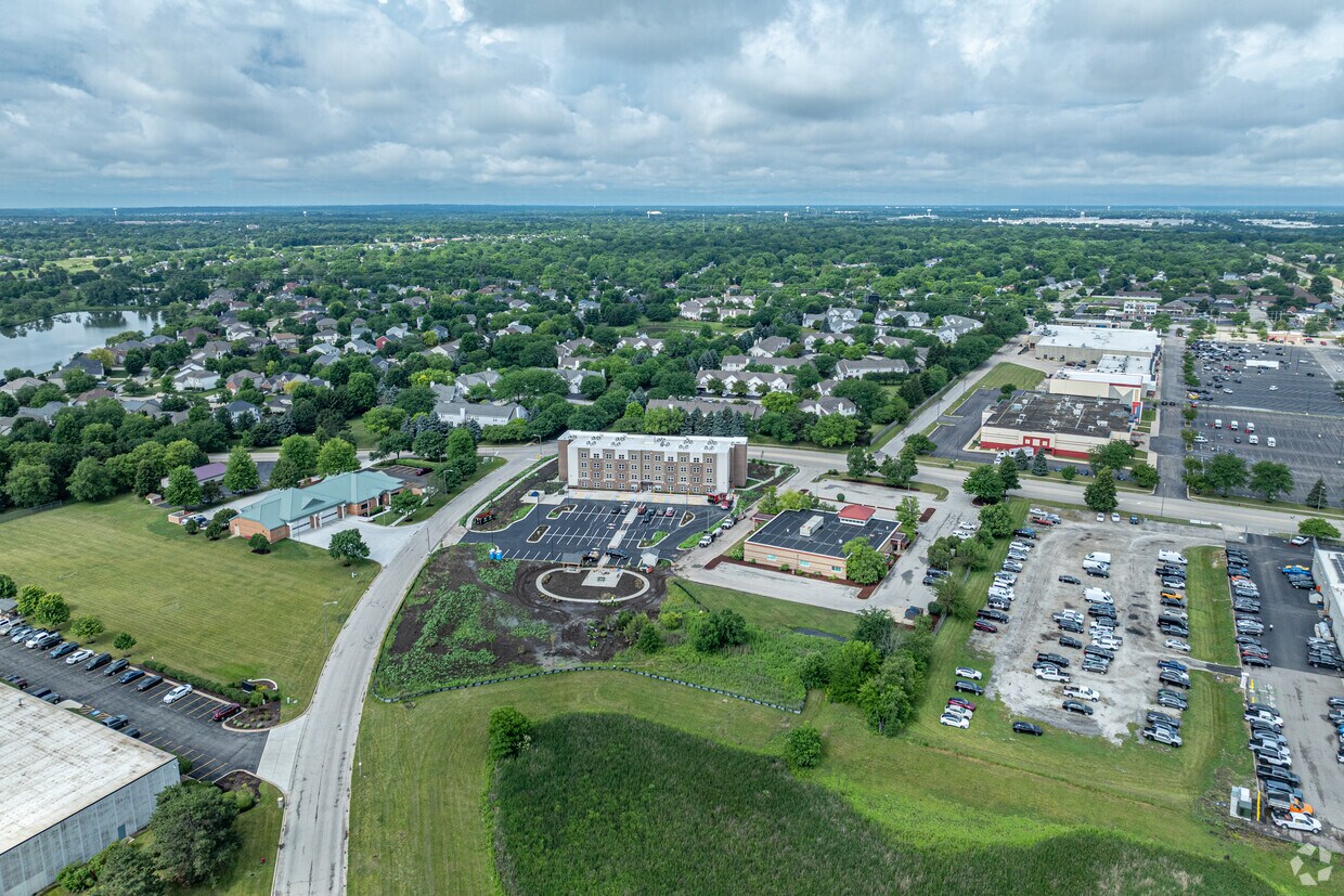 Fotografía aérea de construcción - Deville Manor