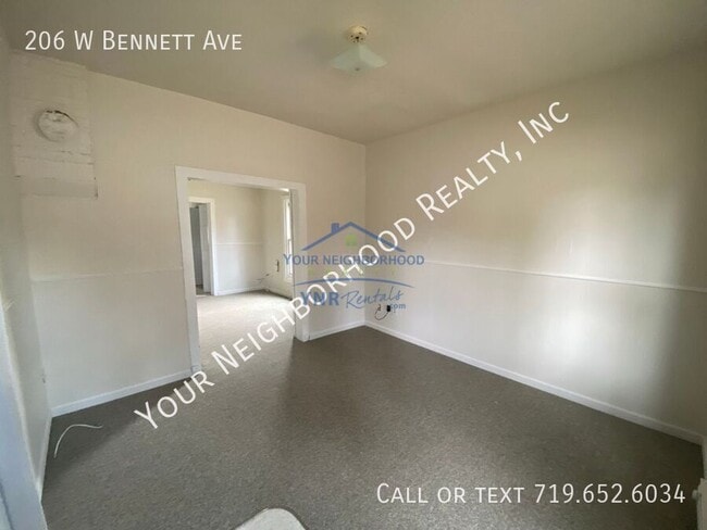 Building Photo - 206 W Bennett Ave