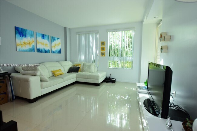 Foto del edificio - 7355 SW 89th St