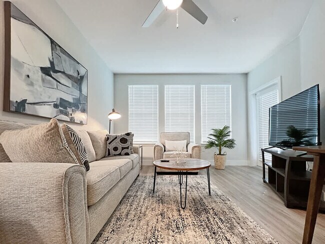 Building Photo - 8901 Bertha Palmer Blvd