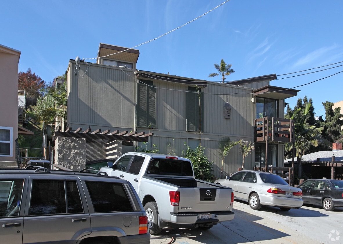 Building Photo - 4231 Whittier St