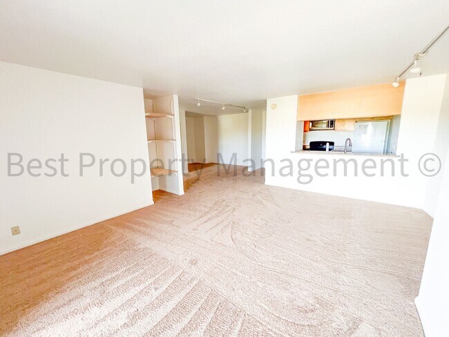 Foto del edificio - Private 1 Bedroom Condo Close to Downtown ...