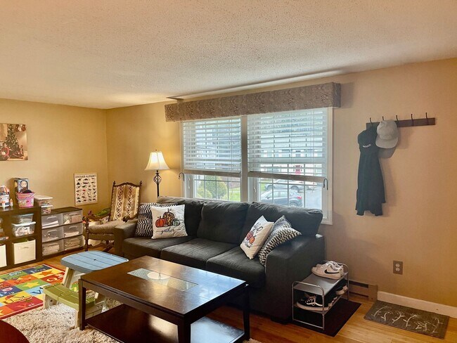 Foto del edificio - 2 bedroom, 1 bathroom