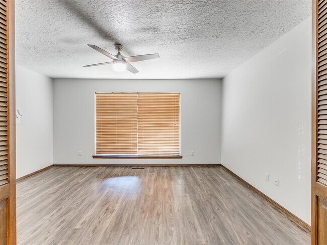 Foto del edificio - 1426 Pheasant Run Ct