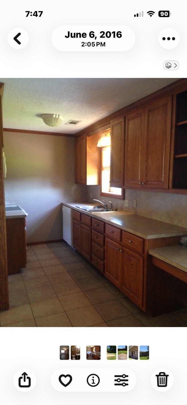Building Photo - 1312 Kim Cir