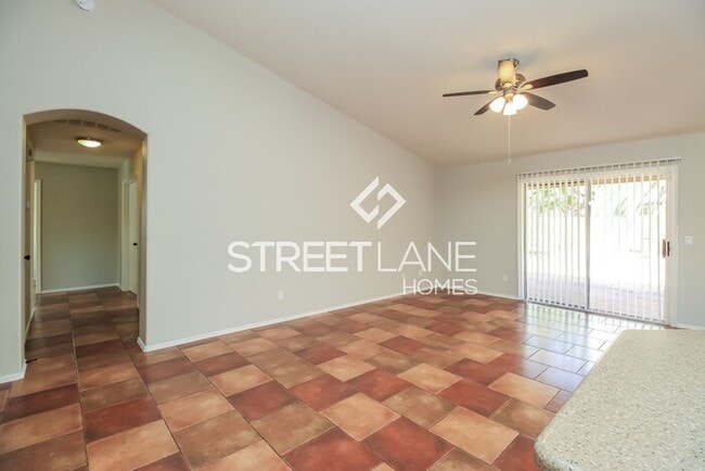 Building Photo - Charming 3 Bedroom in Gilbert!