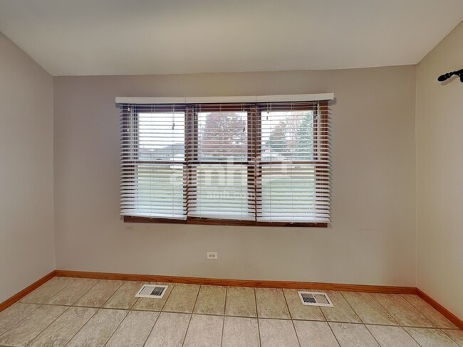 Building Photo - 1113 Geneva St