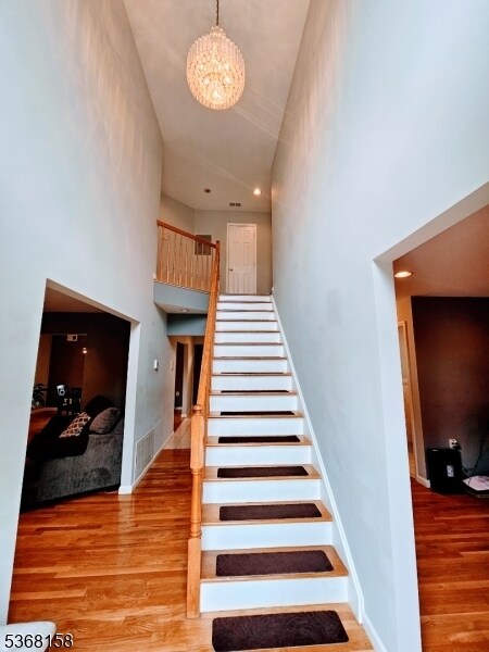 Foto del edificio - 30 Custer Ave