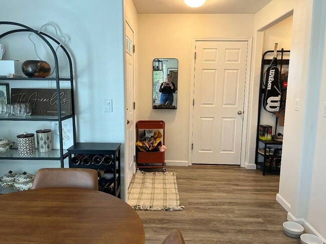 Building Photo - Furnished 3 Bedroom. 2.5 Bath Home in Dundee- Short Term Lease Options Available