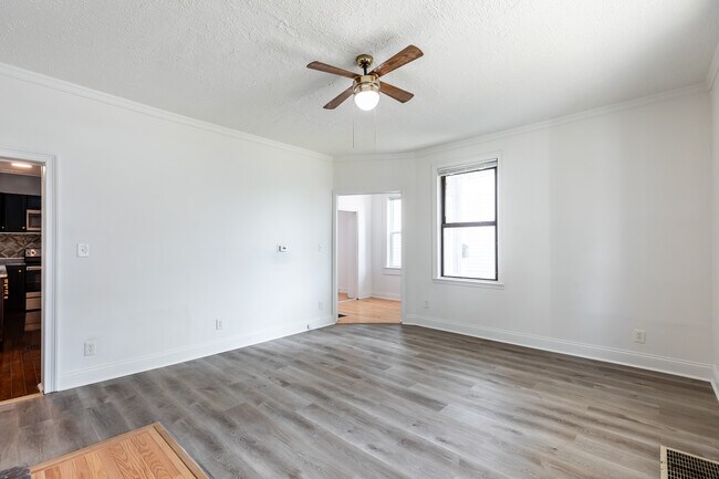 Foto del edificio - 4806 Oak St