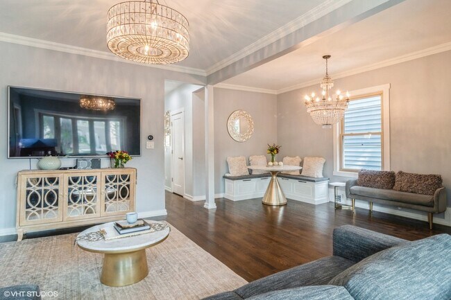 Foto del edificio - 4024 N Maplewood Ave