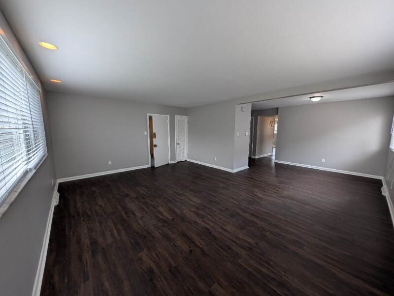 Foto del edificio - 110 Cromwell Pl