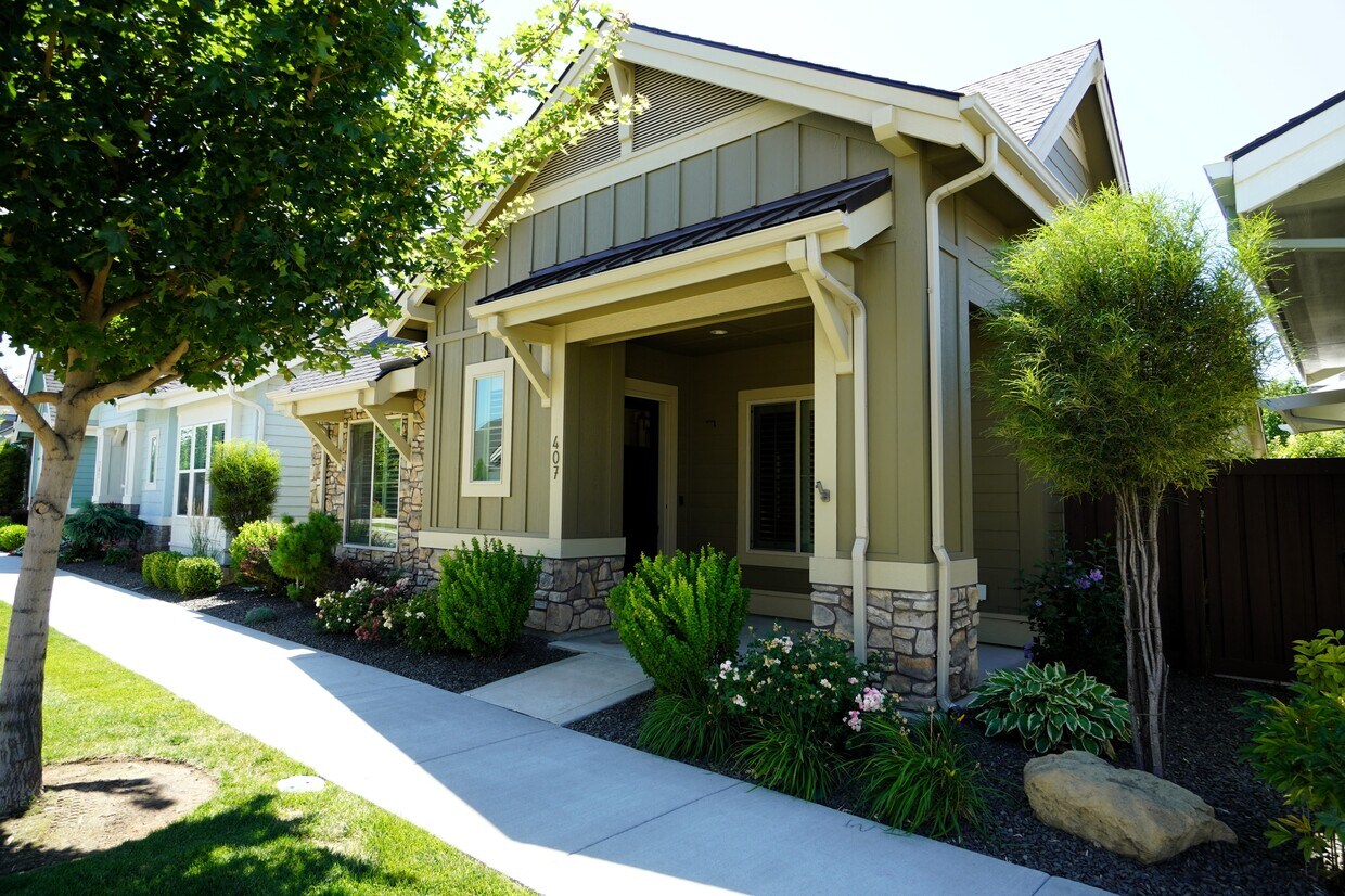 Foto principal - 407 W Pavilion Ln