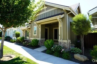 Building Photo - 407 W Pavilion Ln
