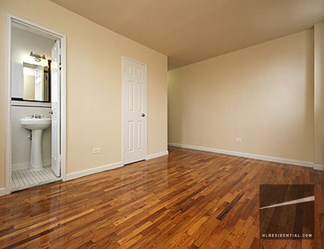 Building Photo - 3707 147th St