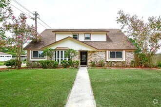 Building Photo - 8910 Sandstone Rd
