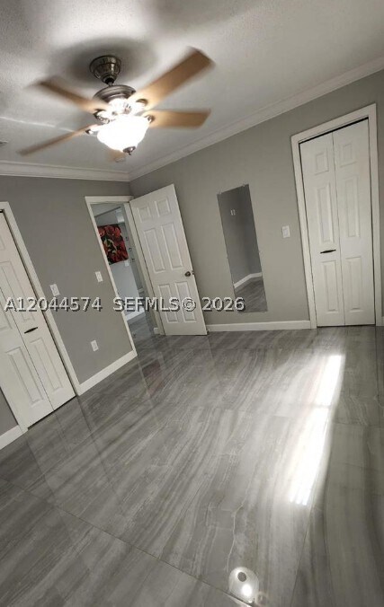 Building Photo - 625 Royal Palm Dr