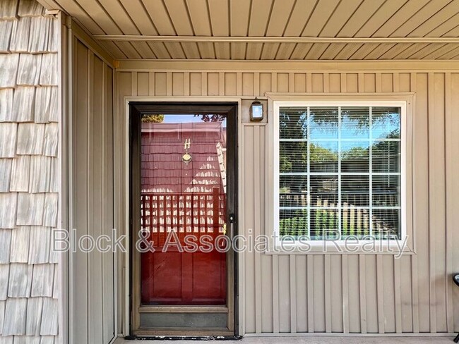 Foto del edificio - 3816 Country Club Rd