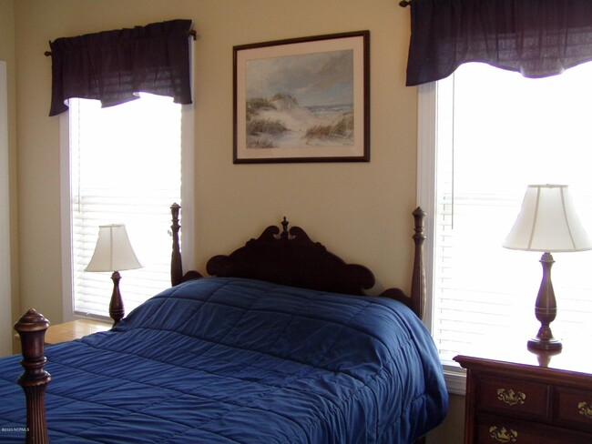 Building Photo - 108 Sea Star Cir