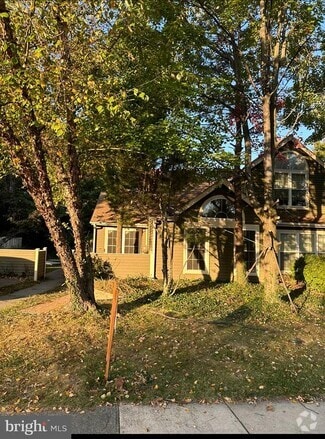 Building Photo - 986-RENTAL Yachtsman Way