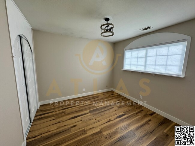 Building Photo - Spacious Serenity: 3BR/2BA at 1775 Wise Dr...