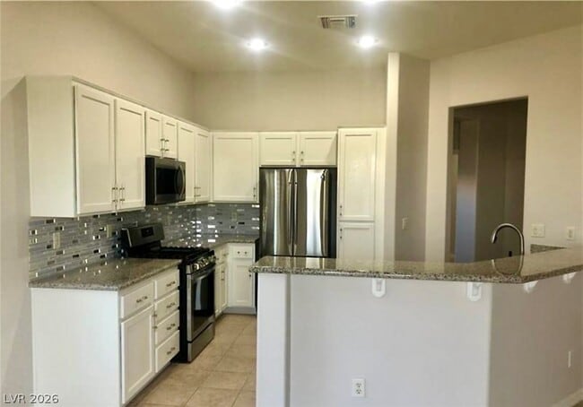 Building Photo - 43 Braelinn Dr