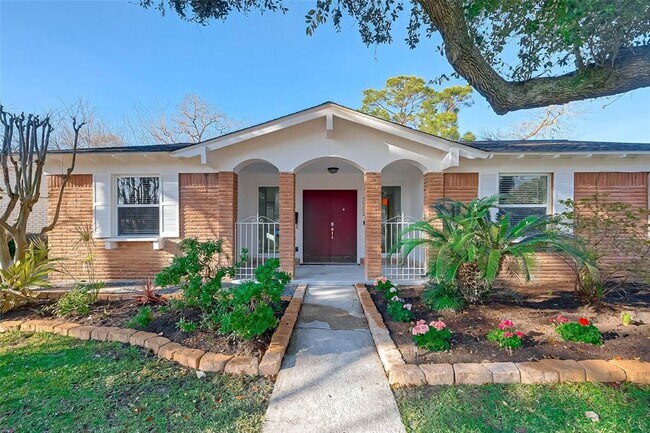 Foto del edificio - 5522 Caversham Dr