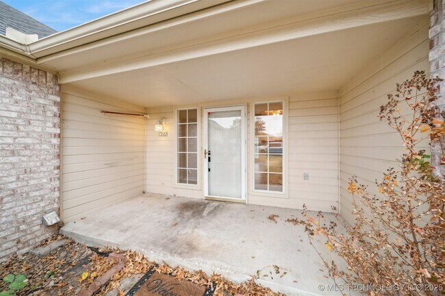 Foto del edificio - 7922 N 125th E Ave