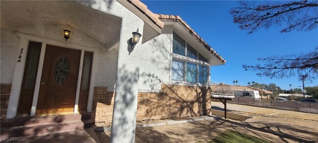 Building Photo - 2784 Belcastro St