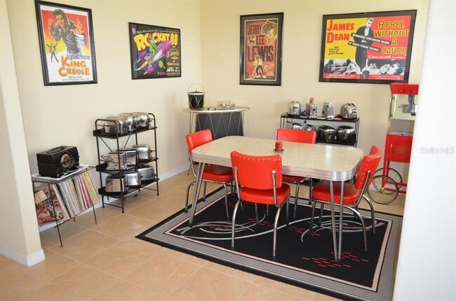 Foto del edificio - 4989 Northlawn Way