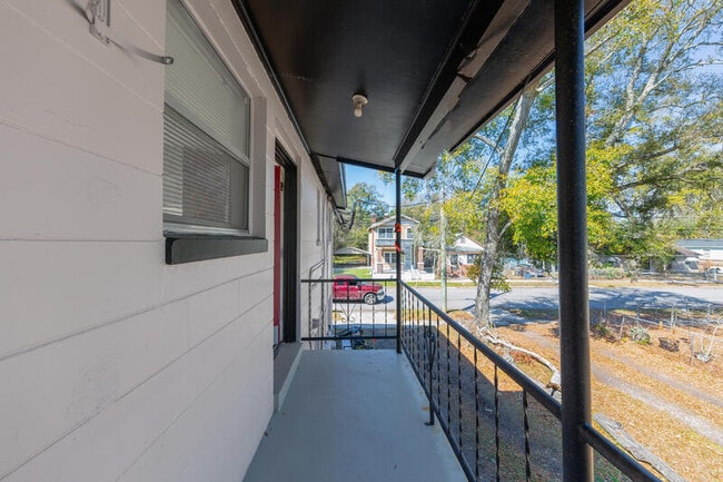 Building Photo - 1531 Louisiana St