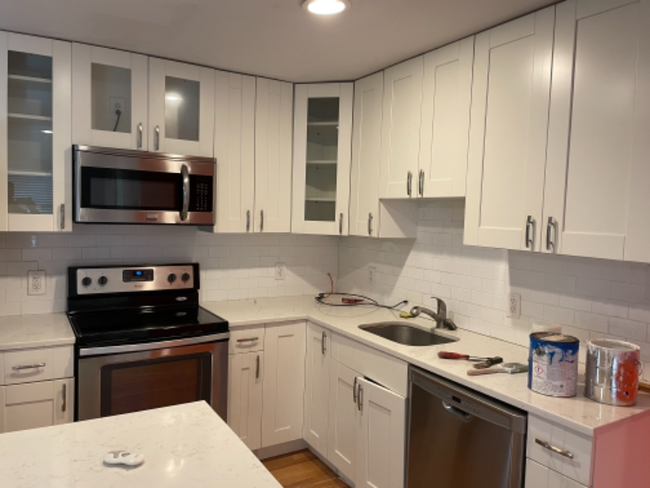 Building Photo - 443 N Highland Ave