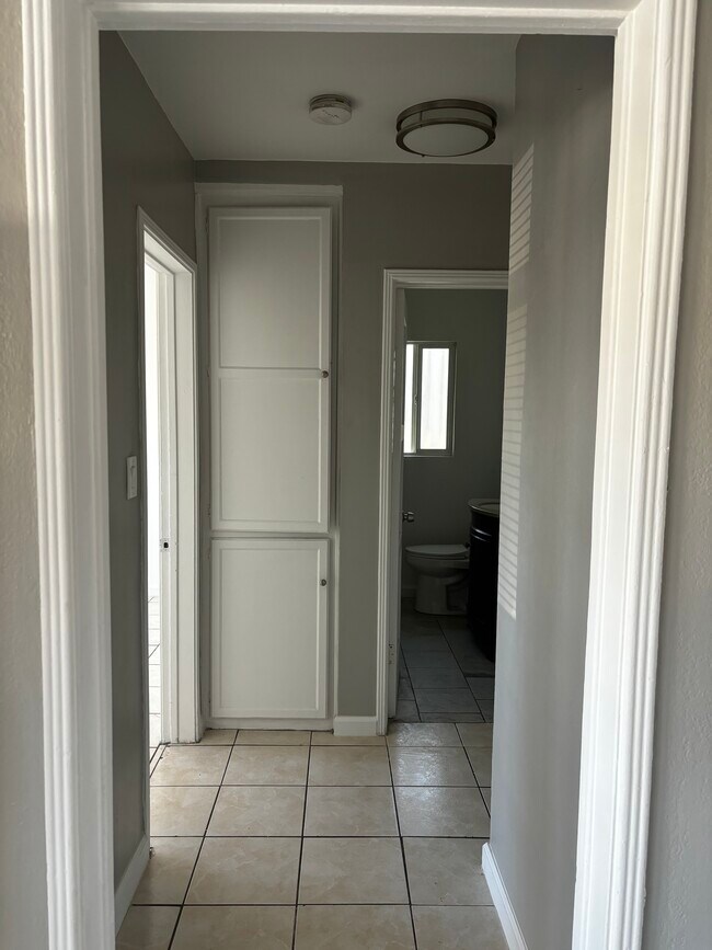 Foto del edificio - 923 Maple St