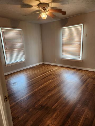 Foto del edificio - 1417 W Avenue B