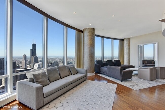 Building Photo - 401 N Wabash Ave