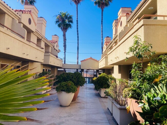 Foto del edificio - 4746 W 173rd St