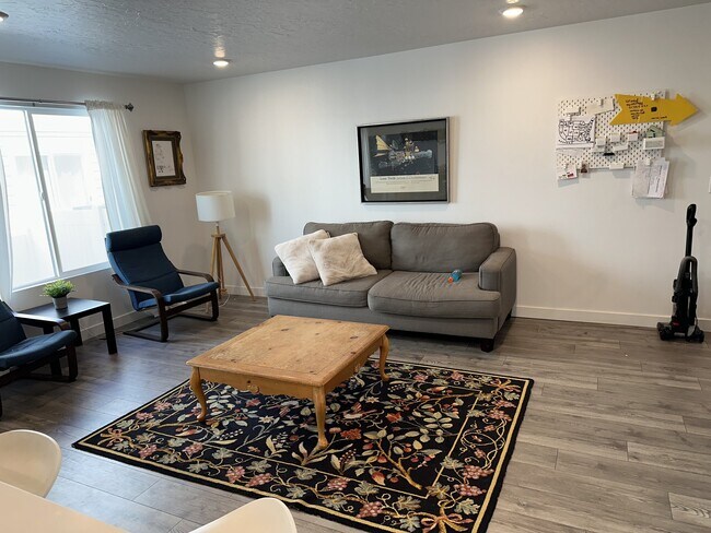 Foto del edificio - 287 Pier Ln