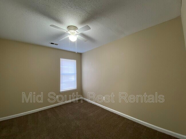 Foto del edificio - 89 Builders Way