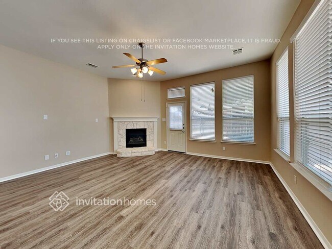 Building Photo - 9137 Farmer Dr