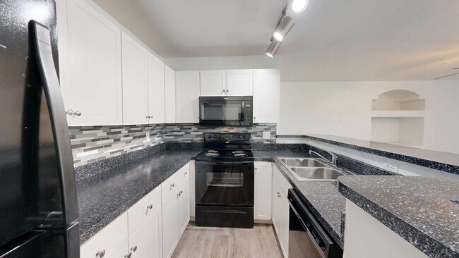 Interior Photo - Arbors at Lee Vista