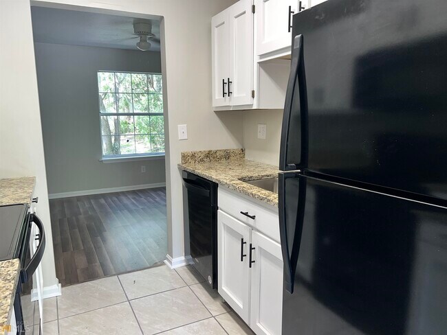 Foto del edificio - 752 Morningside Ln