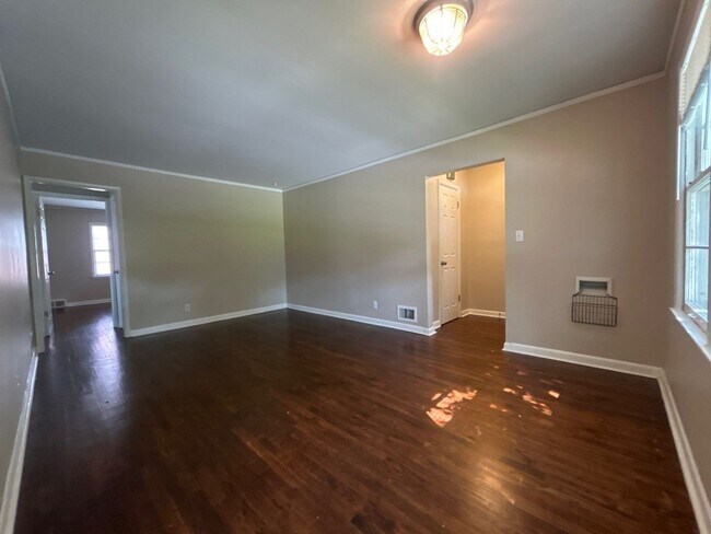 Building Photo - 5801 Lafayette Ave