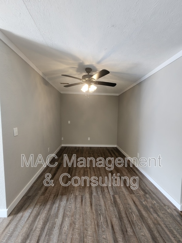 Building Photo - 1501 Autumn Ave