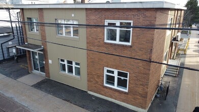 Building Photo - 59 King St